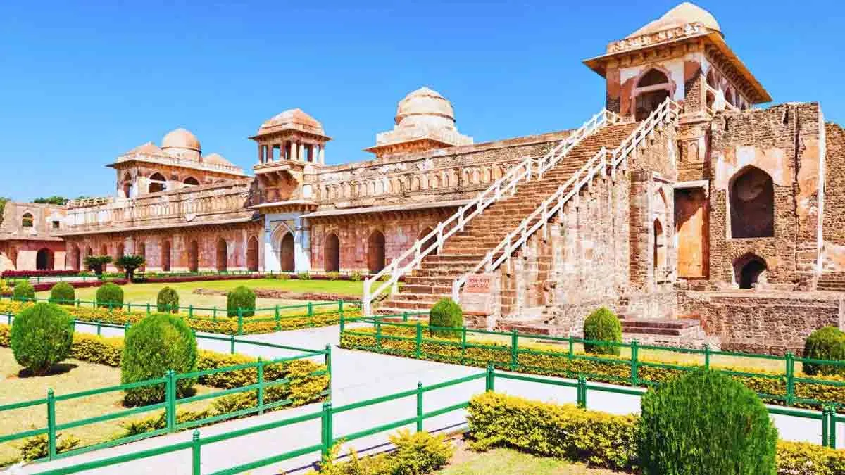 Indore to Mandav Taxi